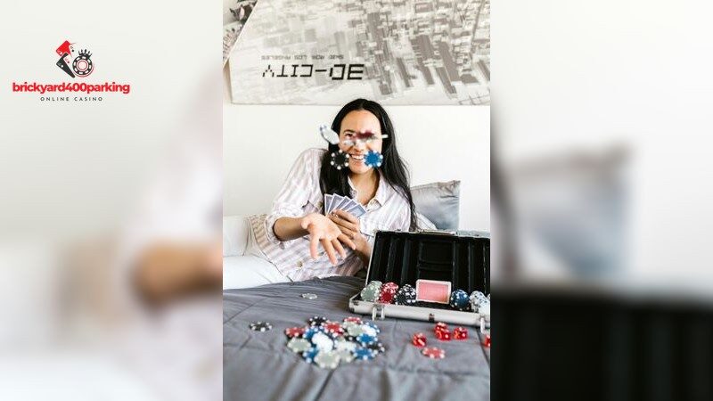 Tuổi Mão có hợp chơi xóc đĩa không?