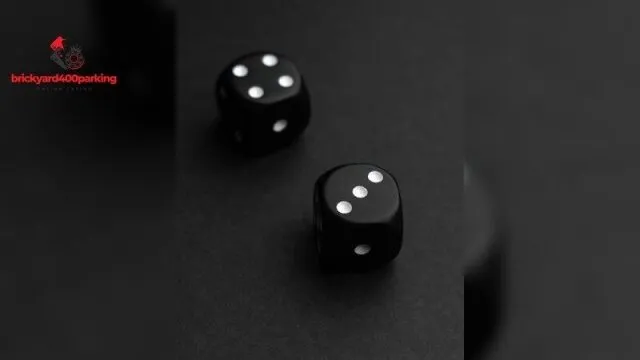 Tuổi Tý có hợp chơi xóc đĩa không?